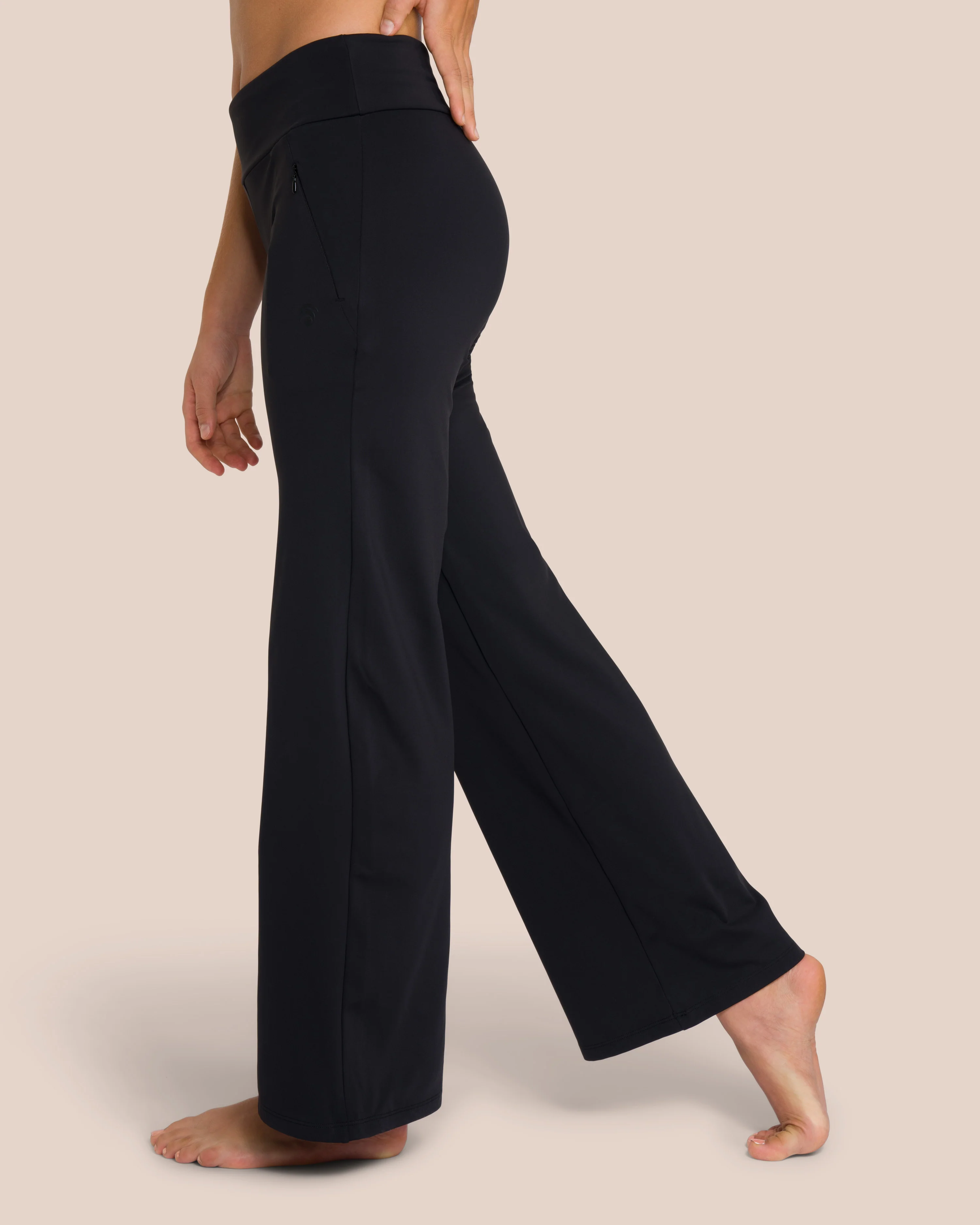 Florence Layer Straight Leg Set - Black - Image 4
