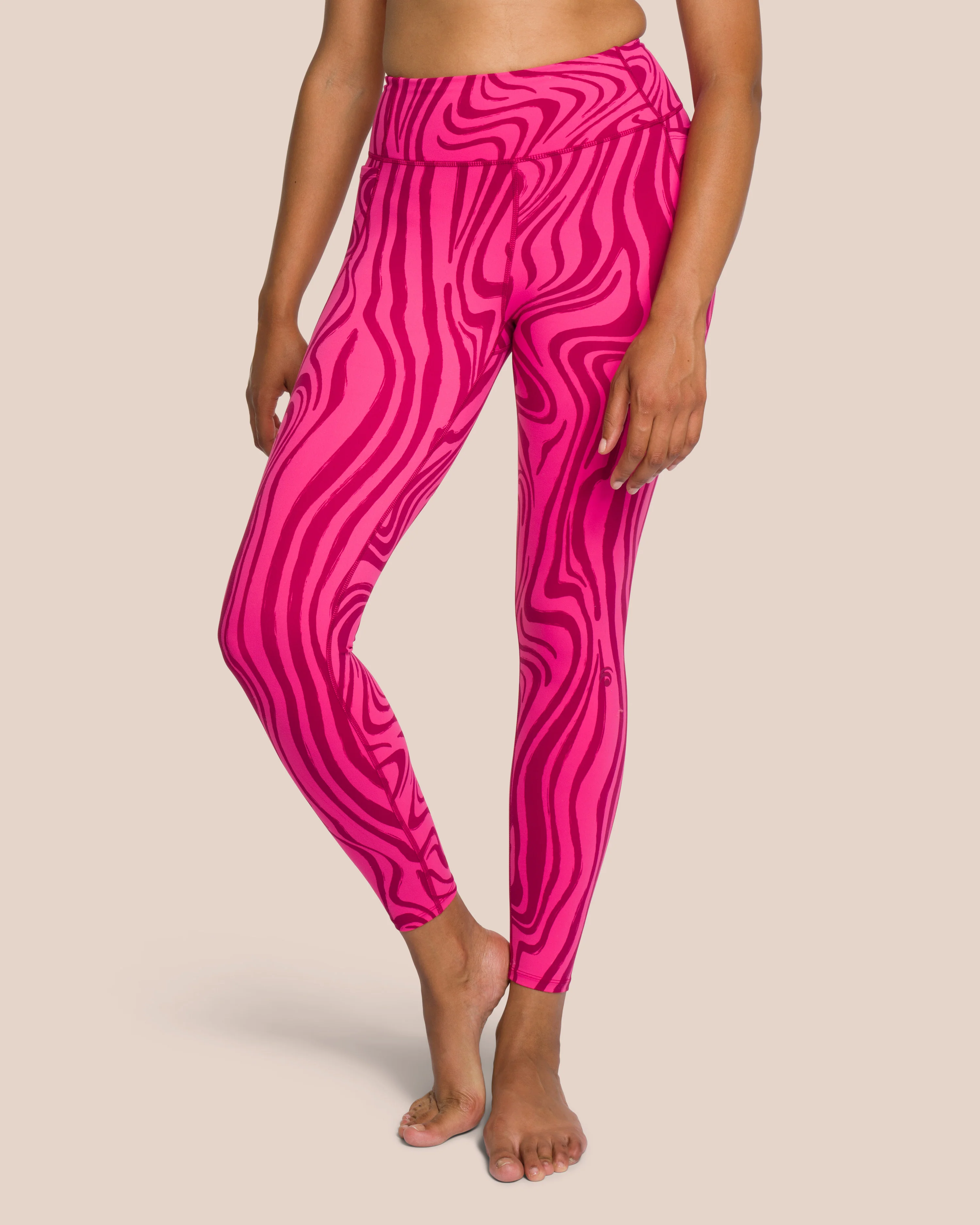 Shania Pant - Image 11