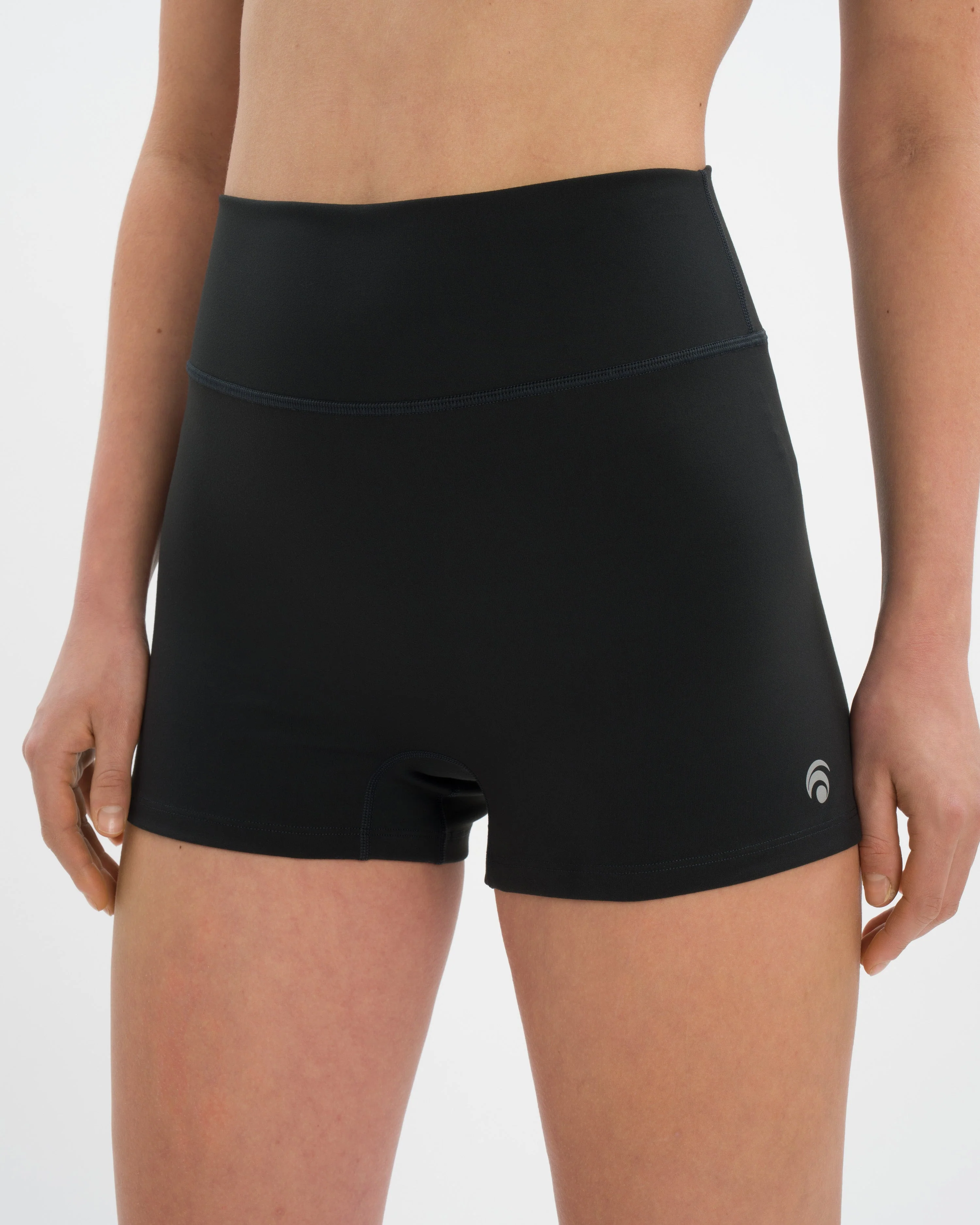 Yara Short - Image 4